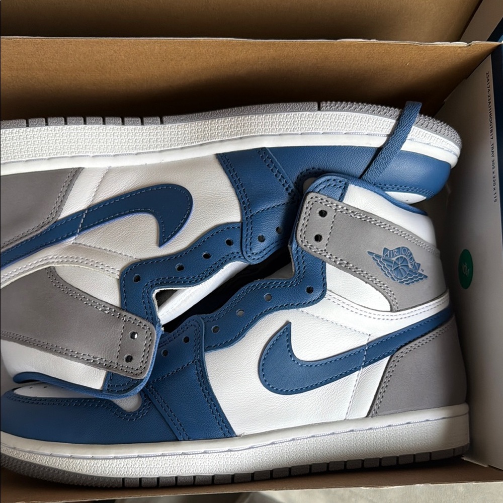 Jordan Retro High 1 OG True Blue Size 8, Blue & Gray